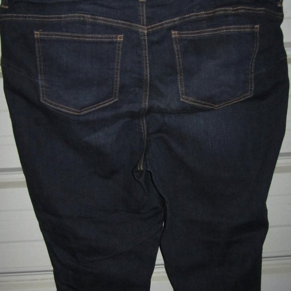 Torrid Plus Size 22 Crop Bombshell Skinny Premium Stretchy High-Rise Jeans - Picture 4 of 4